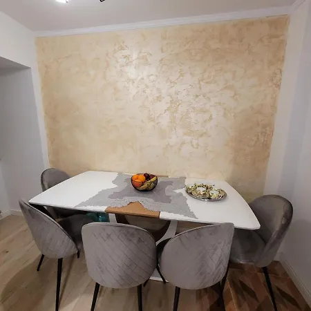 Neversea Apartment *